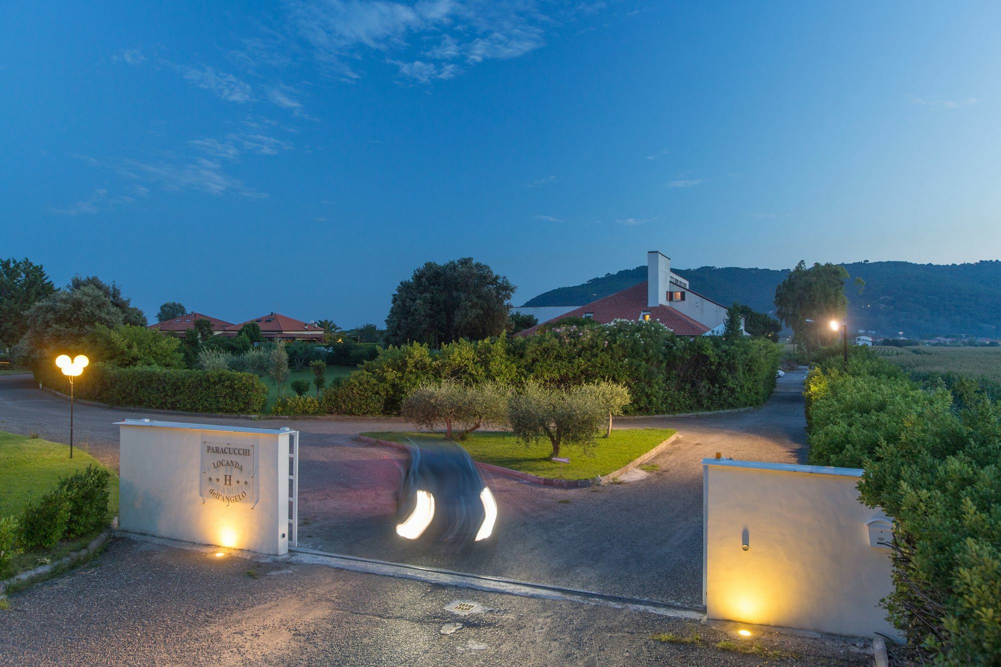 Locanda Dell'Angelo Luni Екстер'єр фото